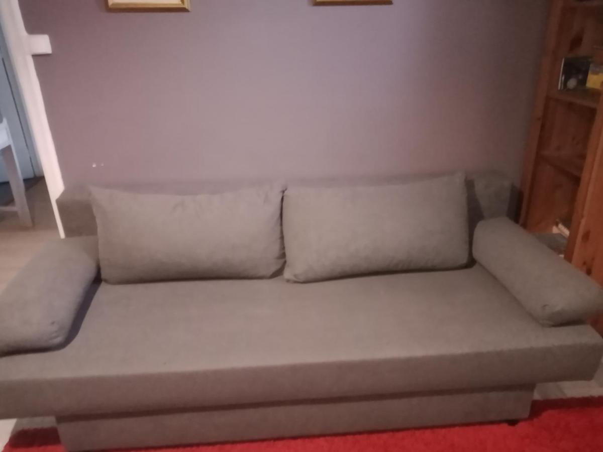 895 Alexis Jaubert Διαμέρισμα Saint-Pantaléon-de-Larche Εξωτερικό φωτογραφία